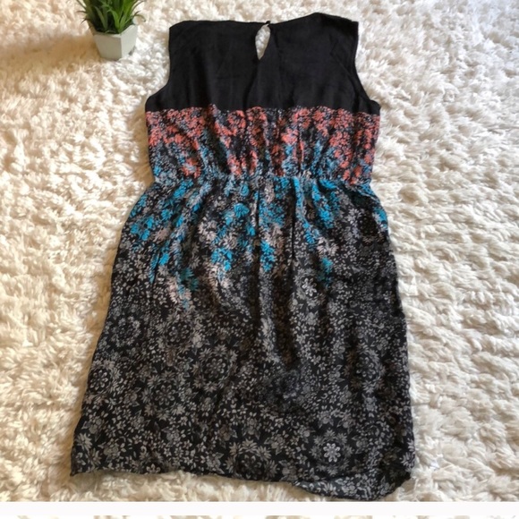 Warehouse Dress - Picture 5 of 7